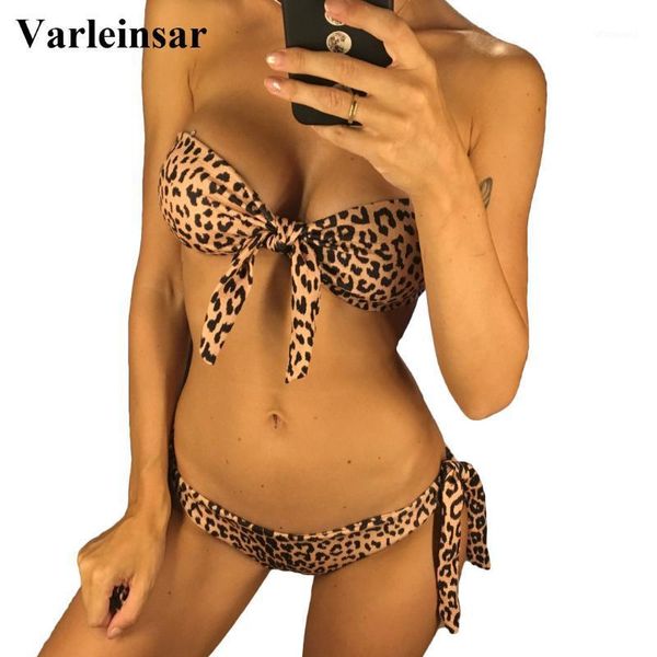2020 polka dot bandeau bra bikini two pieces swimsuit female swimwear knotted bathing suit swim suit for women bather v6431, White;black
2020 polka dot bandeau bra bikini two pieces swimsuit female swimwear knotted bathing suit swim suit for women bather v6431, White;black