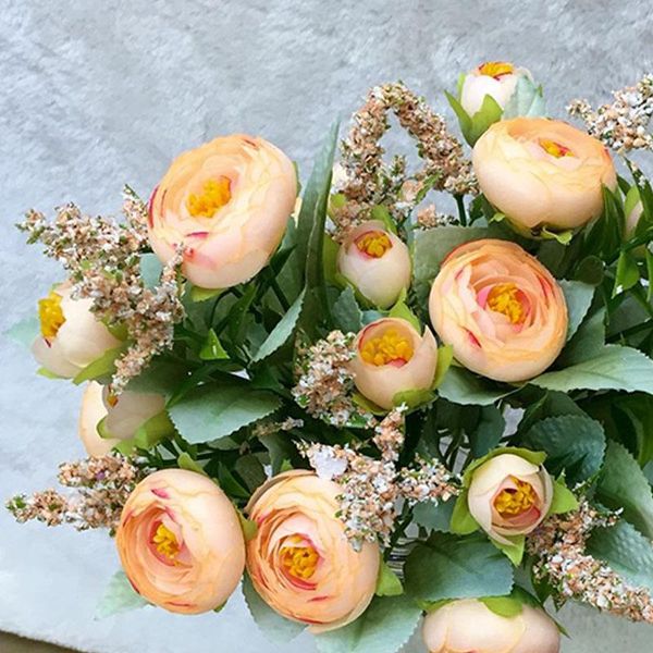 artificial rose flowers wedding bride holding floral bouquet silk fake flowers for home garden decoration simulation plants
artificial rose flowers wedding bride holding floral bouquet silk fake flowers for home garden decoration simulation plants