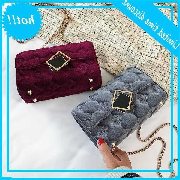 velvet women's bag new 2021 fashion chain one shoulder messenger 
velvet women's bag new 2021 fashion chain one shoulder messenger