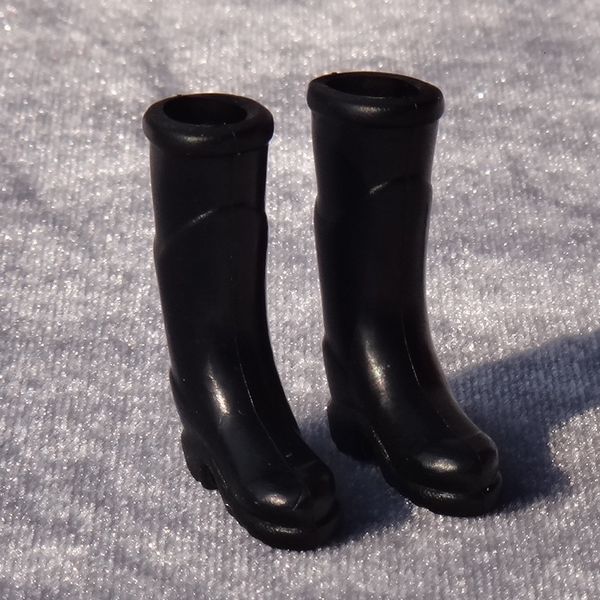 1: 12dollhouse simulation model mini accessories black plastic long tube rain boots and rain shoes handmade design crsm
1: 12dollhouse simulation model mini accessories black plastic long tube rain boots and rain shoes handmade design crsm