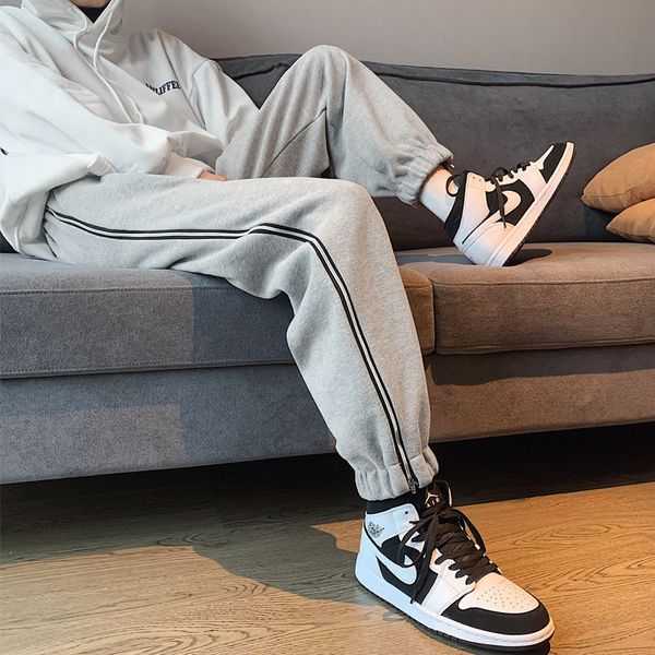 2021 new male long pants autumn new style listing in loose-fitting fashion all-match drawstring sports frete mlol, Black
2021 new male long pants autumn new style listing in loose-fitting fashion all-match drawstring sports frete mlol, Black