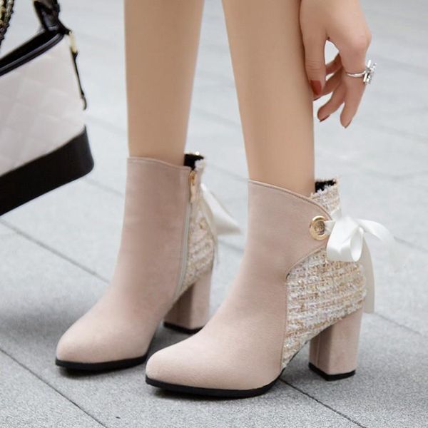 autumn and winter 2020 all-around short boots children's girl thick heel high beige plush shoes fairy net, Black
autumn and winter 2020 all-around short boots children's girl thick heel high beige plush shoes fairy net, Black