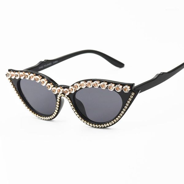 brand designer crystal cat eye sunglasses women rhinestone vintage party rays uv400 sun glasses fashion cool1, White;black
brand designer crystal cat eye sunglasses women rhinestone vintage party rays uv400 sun glasses fashion cool1, White;black