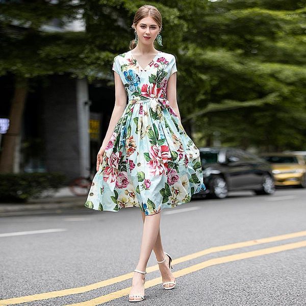 casual dresses 2021 summer fashion women's beach outing party vintage elegant chic v-neck floral print dress1, Black;gray
casual dresses 2021 summer fashion women's beach outing party vintage elegant chic v-neck floral print dress1, Black;gray