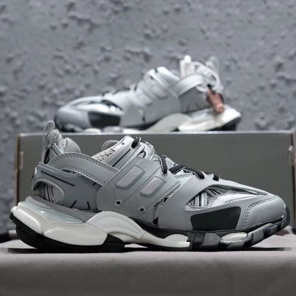 luxurys designers men casual shoes triple outdoor platform shoes lace up women sneakers track trainers fashion designer sneakers, Black
luxurys designers men casual shoes triple outdoor platform shoes lace up women sneakers track trainers fashion designer sneakers, Black