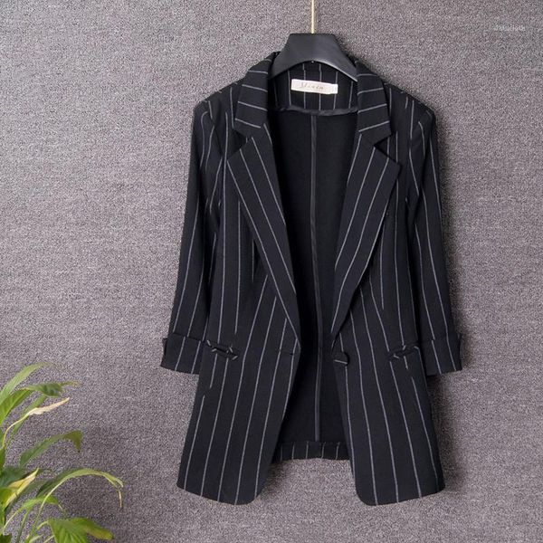 2020 casual blazers spring autumn casual slim womens formal jackets office work single button notched ladies striped coat x371, White;black
2020 casual blazers spring autumn casual slim womens formal jackets office work single button notched ladies striped coat x371, White;black