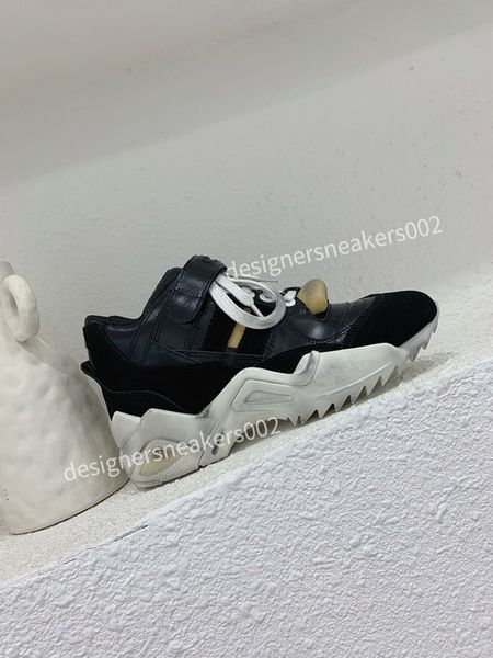 2021new trainer black walking sneakers men women black red casual shoes fashion paris sneakers zd201117
2021new trainer black walking sneakers men women black red casual shoes fashion paris sneakers zd201117