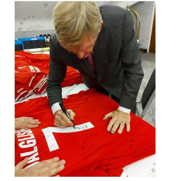 dalglish good quality collection signed signatured autographed jersey shirts, Black;green
dalglish good quality collection signed signatured autographed jersey shirts, Black;green
