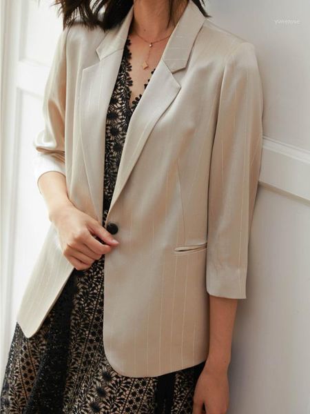 striped women blazer single button three-quarter sleeve solid color summer new thin jacket with pocket for1, White;black
striped women blazer single button three-quarter sleeve solid color summer new thin jacket with pocket for1, White;black