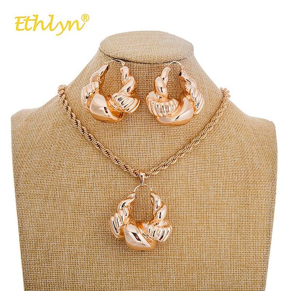 ethlyn 2021 fashion jewelry sets for women earrings necklace set hollow pendant chains luxury nigerian/african jewelry set hot, Silver
ethlyn 2021 fashion jewelry sets for women earrings necklace set hollow pendant chains luxury nigerian/african jewelry set hot, Silver