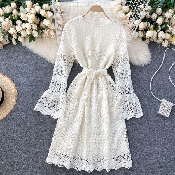 2021 new women lace neck enlargement cord the line in solid autumn elegant out dressed 9ma4, Black;gray
2021 new women lace neck enlargement cord the line in solid autumn elegant out dressed 9ma4, Black;gray