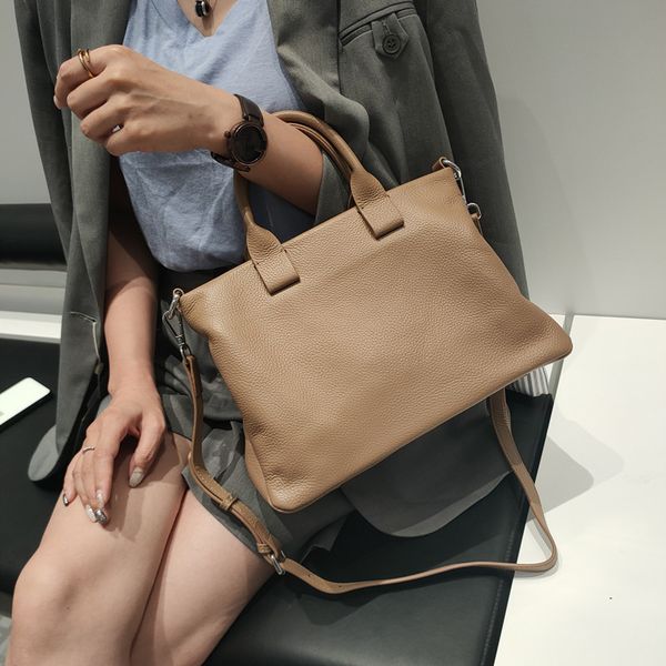 leather genuine portable suitcase high capacity shoulder job case db60ba woman bags 8t99
leather genuine portable suitcase high capacity shoulder job case db60ba woman bags 8t99