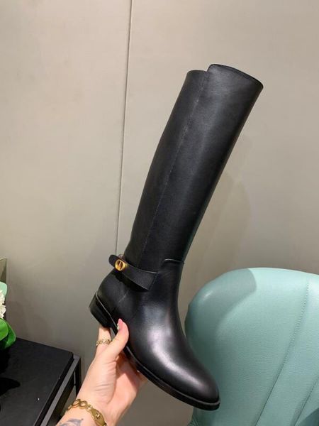 fall/winter 2020 luxury empreinte riding boots 100% cowhide knee boots designer fashion boots women's shoes size 35-41 eur, Black
fall/winter 2020 luxury empreinte riding boots 100% cowhide knee boots designer fashion boots women's shoes size 35-41 eur, Black