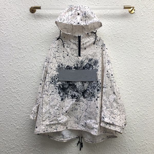 2020 early spring luxury design new black and white constellation pattern hooded women's hoodie handsome and windproof ing
2020 early spring luxury design new black and white constellation pattern hooded women's hoodie handsome and windproof ing