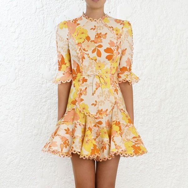 backlaekgirls 2020 yellow a line jersey mini cocktail dresses high neck half sleeve floral print zipper back abito da sera corto1, White;black
backlaekgirls 2020 yellow a line jersey mini cocktail dresses high neck half sleeve floral print zipper back abito da sera corto1, White;black