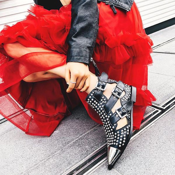 women's genuine leather sandals fit for 22-26.5 cm length metal rivet and buckle metal pointed toe rock punk summer must have, Black 
women's genuine leather sandals fit for 22-26.5 cm length metal rivet and buckle metal pointed toe rock punk summer must have, Black