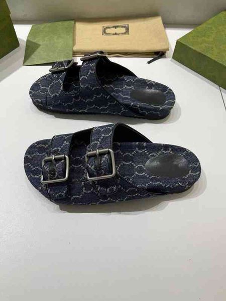 2021 women multicolor flat slippers sandals with 2 straps lady fashion metal buckle beach slides men's lace-up scuffs for summer 35-42, Black
2021 women multicolor flat slippers sandals with 2 straps lady fashion metal buckle beach slides men's lace-up scuffs for summer 35-42, Black