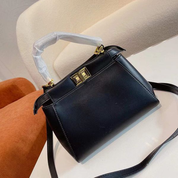 ladies fashion handbags designer crossbody bags ladies shoulder bags party calfskin double f buckle shopping bag wallets
ladies fashion handbags designer crossbody bags ladies shoulder bags party calfskin double f buckle shopping bag wallets
