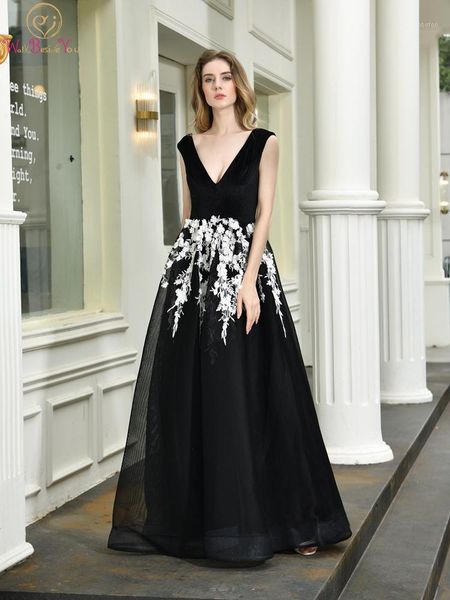 party dresses black prom 2021 vestido formatura velour a line white flowers pearl deep v neck long tulle evening gowns walk beside you1, White;black
party dresses black prom 2021 vestido formatura velour a line white flowers pearl deep v neck long tulle evening gowns walk beside you1, White;black