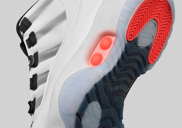 2020 release authentic 11 high og adapt automatic laces the self-lacing real carbon fiber red multi-color men outdoor shoes sports sneakers
2020 release authentic 11 high og adapt automatic laces the self-lacing real carbon fiber red multi-color men outdoor shoes sports sneakers