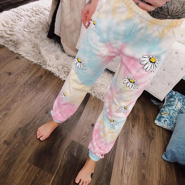 floral print colorful joggers trousers 2020 women streetwear pants capris high waist pant sudadera casual sweatpants, Black;white
floral print colorful joggers trousers 2020 women streetwear pants capris high waist pant sudadera casual sweatpants, Black;white