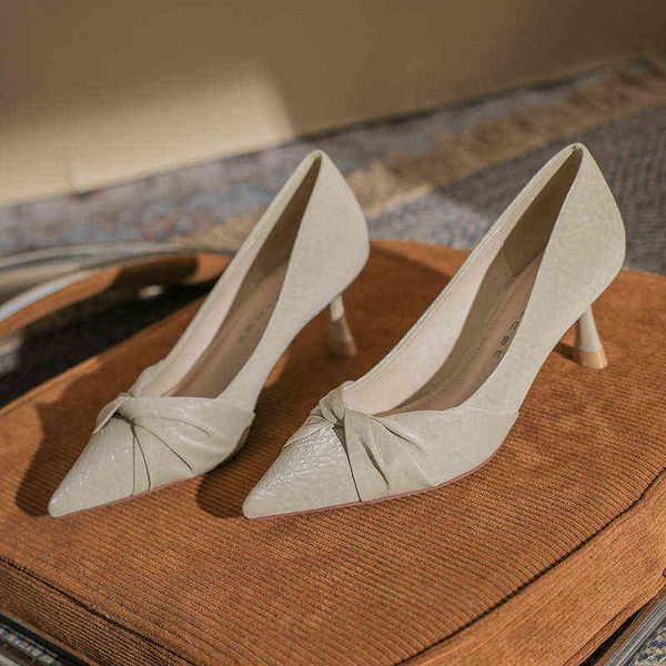 dress shoes high heels 6081 pointed high heel's thin heels autumn and winter 2022 korean versatile ribbon shallow mouth rabbit hair sin, Black
dress shoes high heels 6081 pointed high heel's thin heels autumn and winter 2022 korean versatile ribbon shallow mouth rabbit hair sin, Black