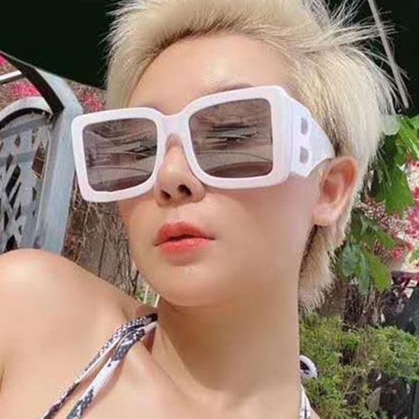sunglasses cross border european and american avant-garde b-shaped square hollowed out 2021, White;black
sunglasses cross border european and american avant-garde b-shaped square hollowed out 2021, White;black