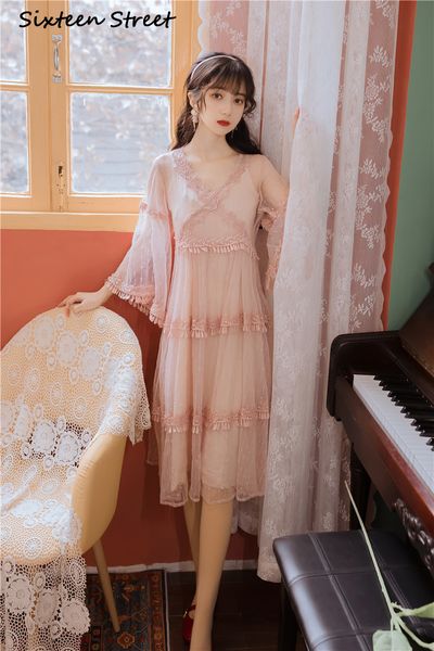 2021 long lace woman's dress vintage lady party at night with cleavage in the middle of female calf dressed summer nguk, Black;gray
2021 long lace woman's dress vintage lady party at night with cleavage in the middle of female calf dressed summer nguk, Black;gray