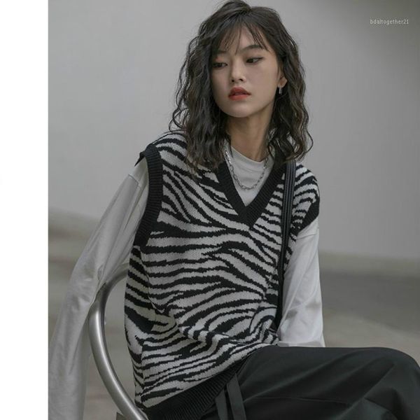 women's vests vest women vintage harajuku stylish street-wear v-neck sleeveless sweaters korean-style loose casual fashion chic wpy221, Black;white
women's vests vest women vintage harajuku stylish street-wear v-neck sleeveless sweaters korean-style loose casual fashion chic wpy221, Black;white