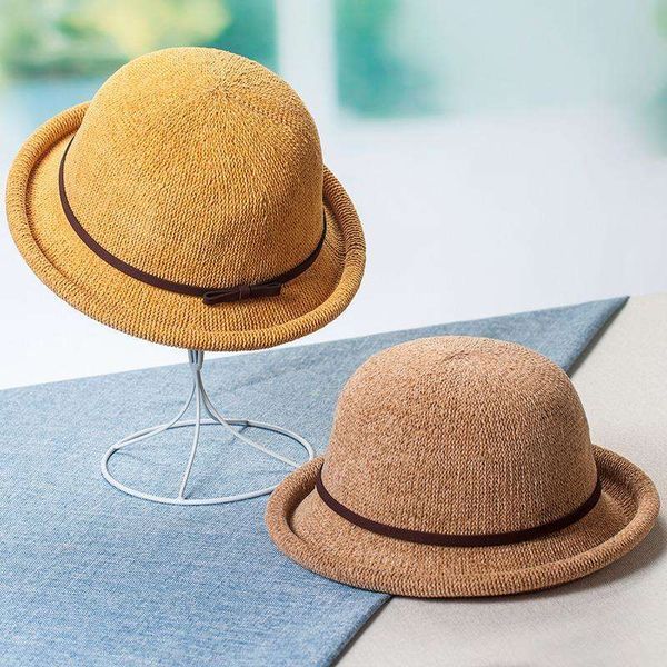 lovely curly hat in autumn and winter 
lovely curly hat in autumn and winter