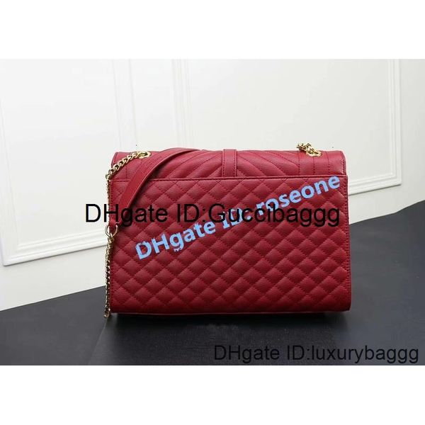 high-quality 1602 red black grey real leather handbag gold silver chains single shoulder lady's oblique bag 02
high-quality 1602 red black grey real leather handbag gold silver chains single shoulder lady's oblique bag 02