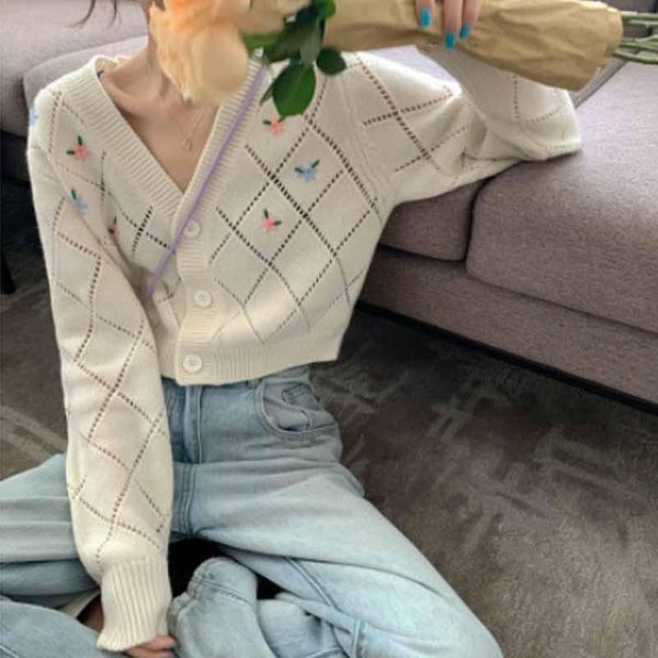 2021 women knitted sweet fashion sweater spring autumn new v-neck short embroidery floral slim wild female long sleeve cardigans, White
2021 women knitted sweet fashion sweater spring autumn new v-neck short embroidery floral slim wild female long sleeve cardigans, White