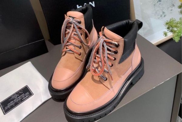 new fashion paris flat 2.5cm sheepskin deerskin stitching chain ankle boots men and women casual luxury designer combination boots shoes, Black
new fashion paris flat 2.5cm sheepskin deerskin stitching chain ankle boots men and women casual luxury designer combination boots shoes, Black