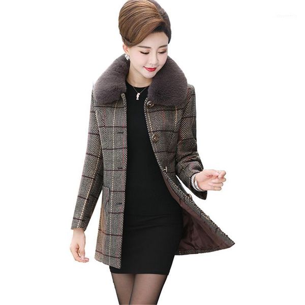 women's wool & blends middle-aged mother plaid jacket autumn winter plus size single-breasted women coat fashion fur collar overcoat ja, Black
women's wool & blends middle-aged mother plaid jacket autumn winter plus size single-breasted women coat fashion fur collar overcoat ja, Black