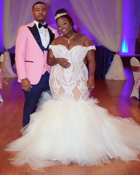 2021 plus size arabic aso ebi wedding dresses mermaid champagne bridal gowns lace appliqued off the shouder lady marriage dress, White
2021 plus size arabic aso ebi wedding dresses mermaid champagne bridal gowns lace appliqued off the shouder lady marriage dress, White