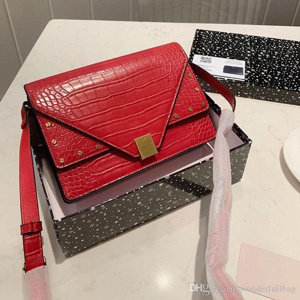fashion designer's messenger bag lady's message bag crocodile pattern handbag rectangular round nail decoration shoulder bags 24cm
fashion designer's messenger bag lady's message bag crocodile pattern handbag rectangular round nail decoration shoulder bags 24cm