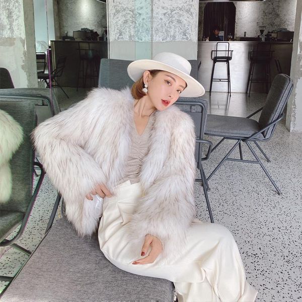 women 2021 winter new fashion solid color short warm coats female fake raccoon fur jackets ladies o-neck faux fur outwears q590, Black
women 2021 winter new fashion solid color short warm coats female fake raccoon fur jackets ladies o-neck faux fur outwears q590, Black