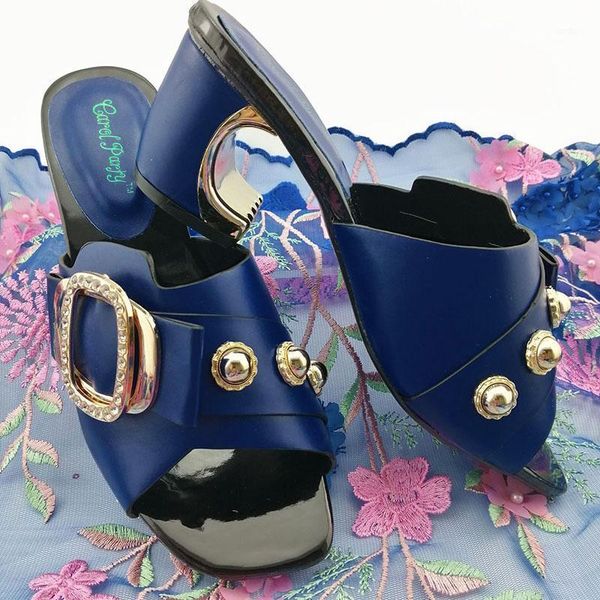 royal blue color women italian wedding shoes mature african women sandals with metal decoration 7cm heels pumps for party1, Black
royal blue color women italian wedding shoes mature african women sandals with metal decoration 7cm heels pumps for party1, Black