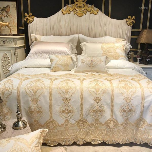 wide golden lace duvet /comforter cover set pink white egyptian cotton bedding set luxury king size bed sheet1
wide golden lace duvet /comforter cover set pink white egyptian cotton bedding set luxury king size bed sheet1