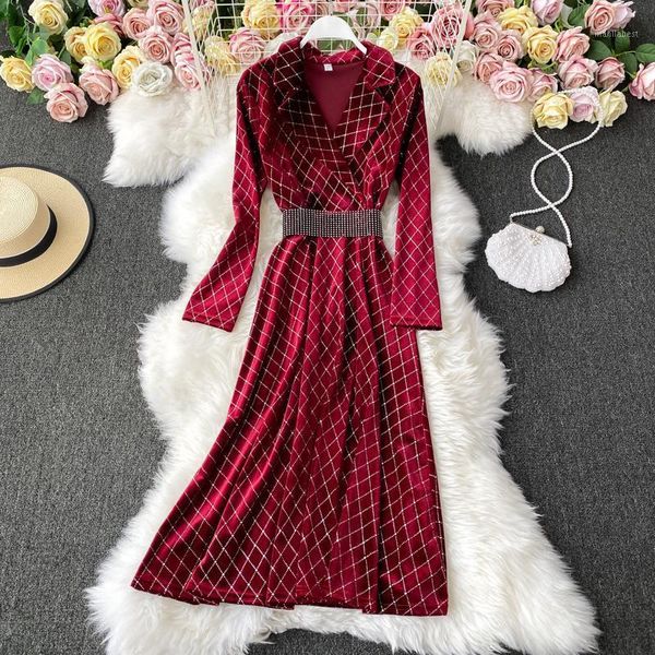 office ladies notched collar velvet dress women autumn winter 2020 plaid high waist big swing vestidos with sashes belt fashion1, Black;gray
office ladies notched collar velvet dress women autumn winter 2020 plaid high waist big swing vestidos with sashes belt fashion1, Black;gray
