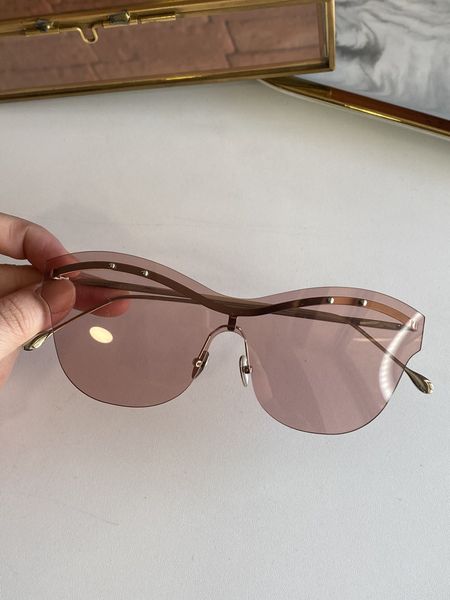 2021 new european and american sunglasses with the same style, fashionable style, fashionable temperament and fashionable pilot glasses
2021 new european and american sunglasses with the same style, fashionable style, fashionable temperament and fashionable pilot glasses
