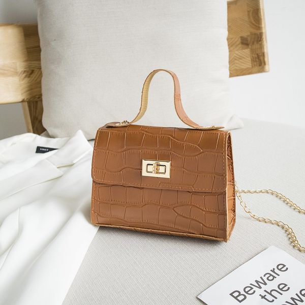 fashion pu leather shoulder bag women vintage 2020 cross body bag metal chain stone pattern small square handbag messenger bag
fashion pu leather shoulder bag women vintage 2020 cross body bag metal chain stone pattern small square handbag messenger bag