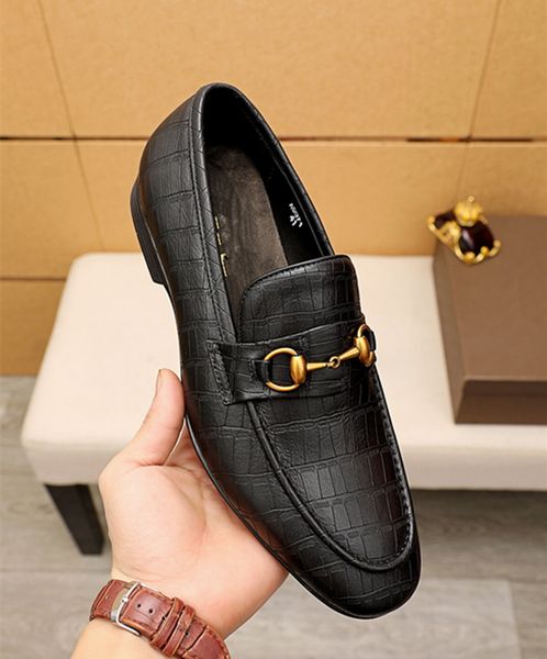 2022 brand fashion leather shoes formal shoes spikes sneakers low-red sneaker ladies walking and leisure the perfect outdoor sport for lover, Black
2022 brand fashion leather shoes formal shoes spikes sneakers low-red sneaker ladies walking and leisure the perfect outdoor sport for lover, Black