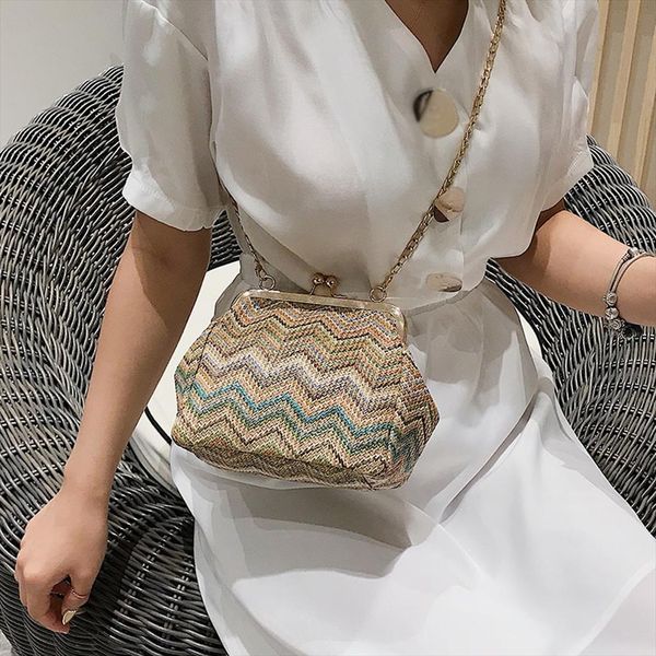 fashion women weaving hit color shoulder bags hand messenger phone bag braided zipper shoulder diagonal phone purse bags june3, Black;red
fashion women weaving hit color shoulder bags hand messenger phone bag braided zipper shoulder diagonal phone purse bags june3, Black;red