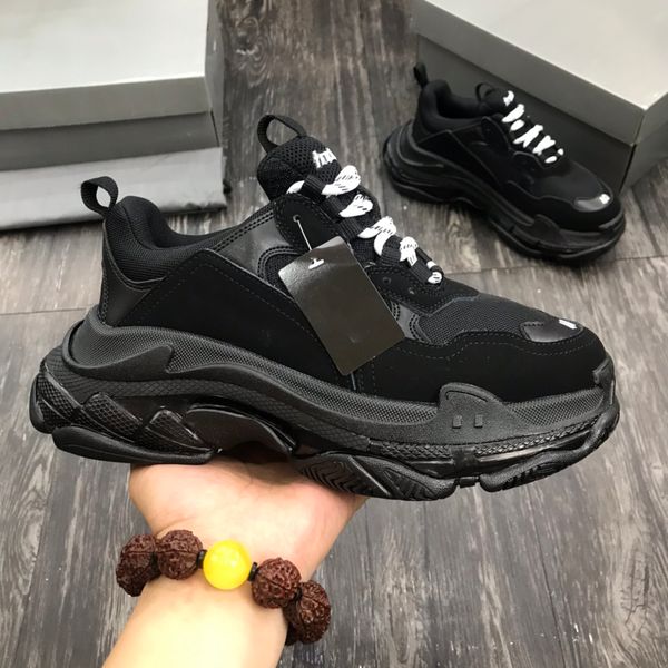 best mens womens triple-s повседневная обувь кроссовки крышки кристалл радуга нижние днища белый черный винтаж папа платформа тренерные обув, Black
best mens womens triple-s повседневная обувь кроссовки крышки кристалл радуга нижние днища белый черный винтаж папа платформа тренерные обув, Black