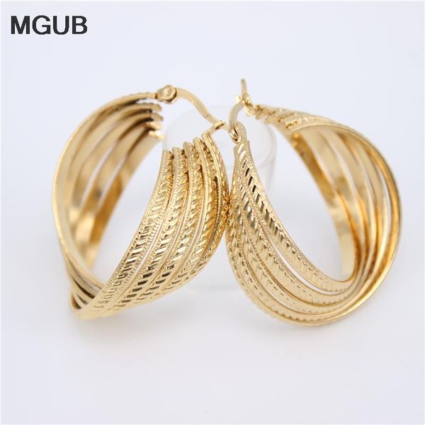 fashion exaggeration large wide earrings 35mm outer diameter 15mm wide gold color classic european and american jewelry, Golden;silver
fashion exaggeration large wide earrings 35mm outer diameter 15mm wide gold color classic european and american jewelry, Golden;silver
