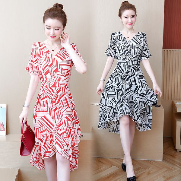 summer woman of ladies with v-cleavage printed big plus size thin casual party line on the beach dressed as 291p, Black;gray
summer woman of ladies with v-cleavage printed big plus size thin casual party line on the beach dressed as 291p, Black;gray