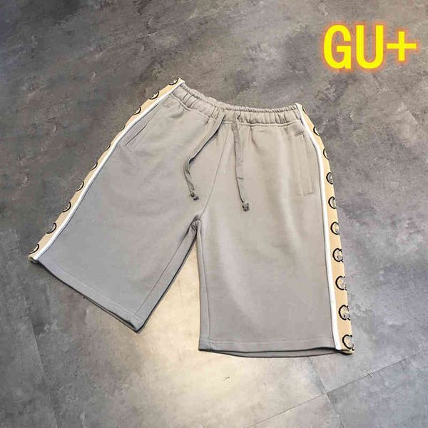 2022 factory wholesale new gujia summer fashion grey reflective strip left and right pockets yarn dyed couple shorts ho9n, Black
2022 factory wholesale new gujia summer fashion grey reflective strip left and right pockets yarn dyed couple shorts ho9n, Black