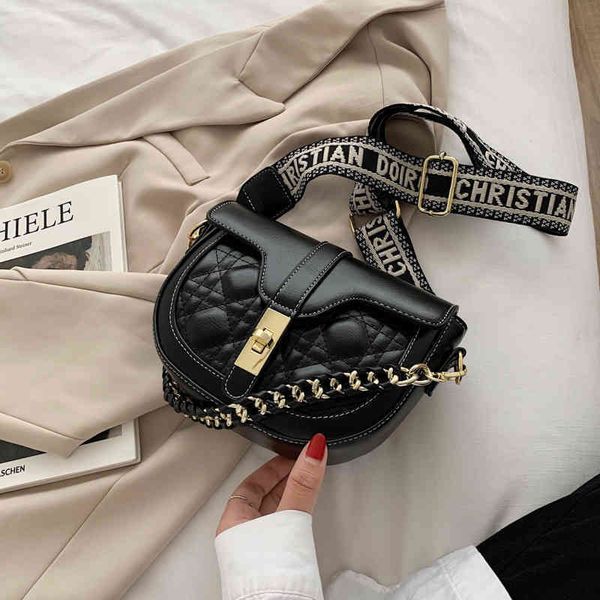 2022 factory outlet wide shoulder strap small women's new fashion chain versatile handbag lingge single shoulder messenger bag 1n5q
2022 factory outlet wide shoulder strap small women's new fashion chain versatile handbag lingge single shoulder messenger bag 1n5q