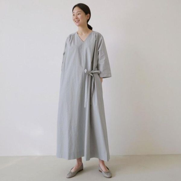 summer fashion women dress v-neck flare sleeves soild color pullover loose big size dress kg-575, Black;gray
summer fashion women dress v-neck flare sleeves soild color pullover loose big size dress kg-575, Black;gray